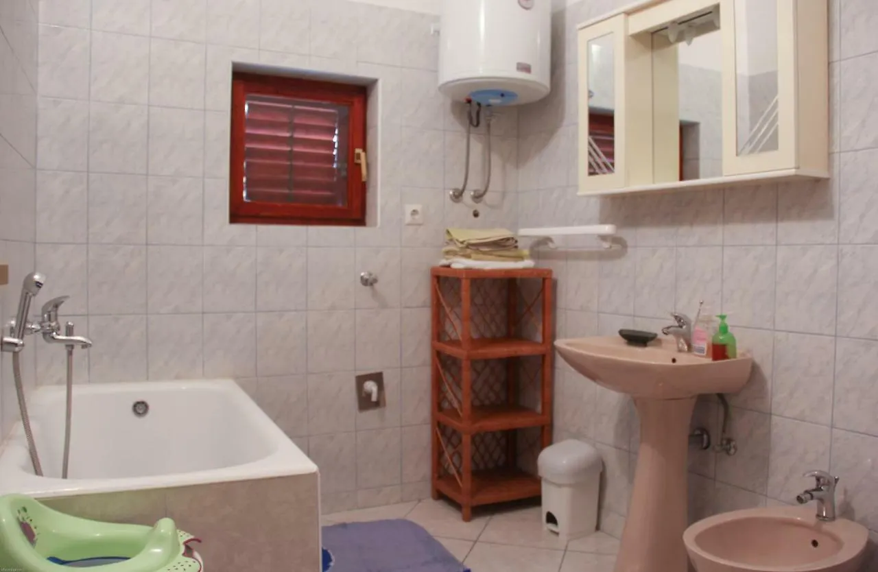 Apartmani Nada Seget Vranjica Croatia