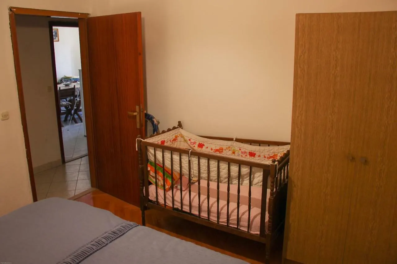 Apartment Apartmani Nada Seget Vranjica