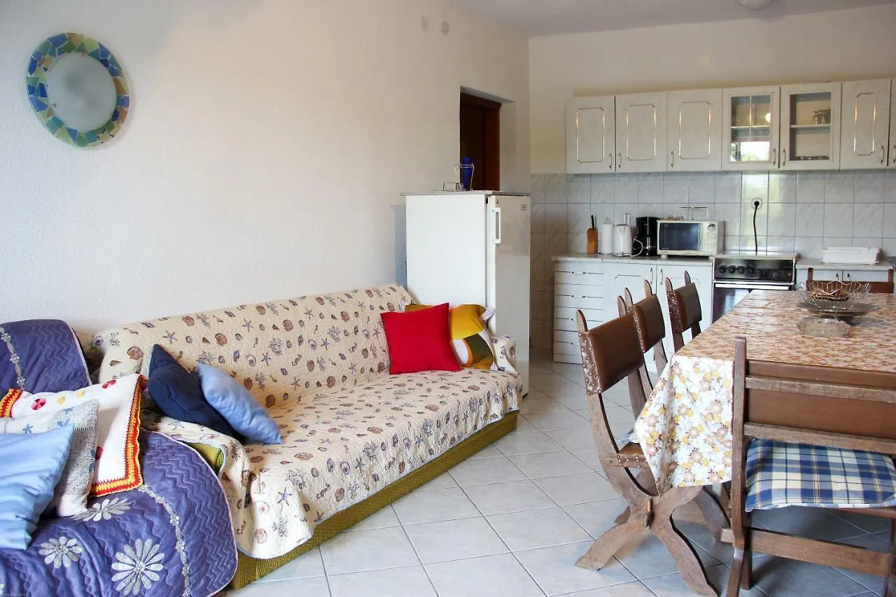 Apartment Apartmani Nada Seget Vranjica Croatia