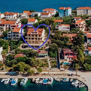 Vendégház Seaside, Seget Vranjica
